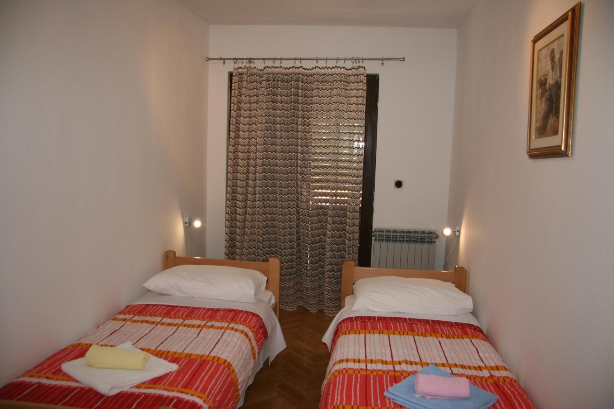 Apartments Karabaic Krk Крк Номер фото