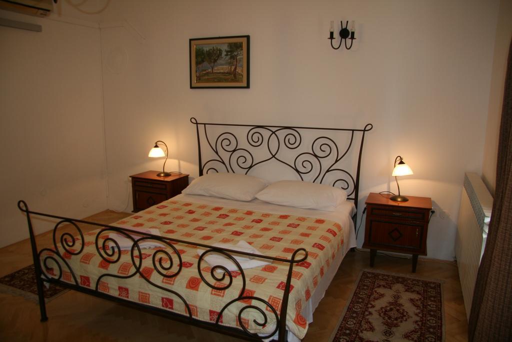 Apartments Karabaic Krk Крк Экстерьер фото