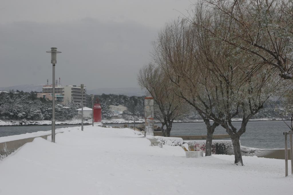 Apartments Karabaic Krk Крк Экстерьер фото