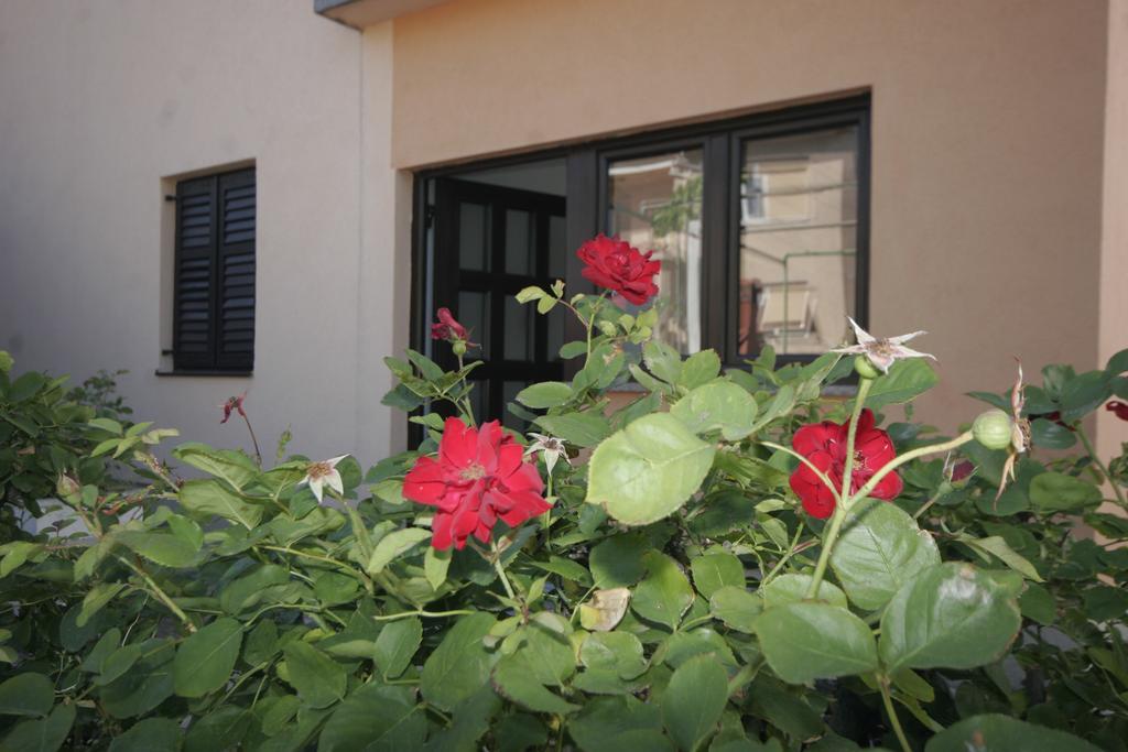 Apartments Karabaic Krk Крк Экстерьер фото
