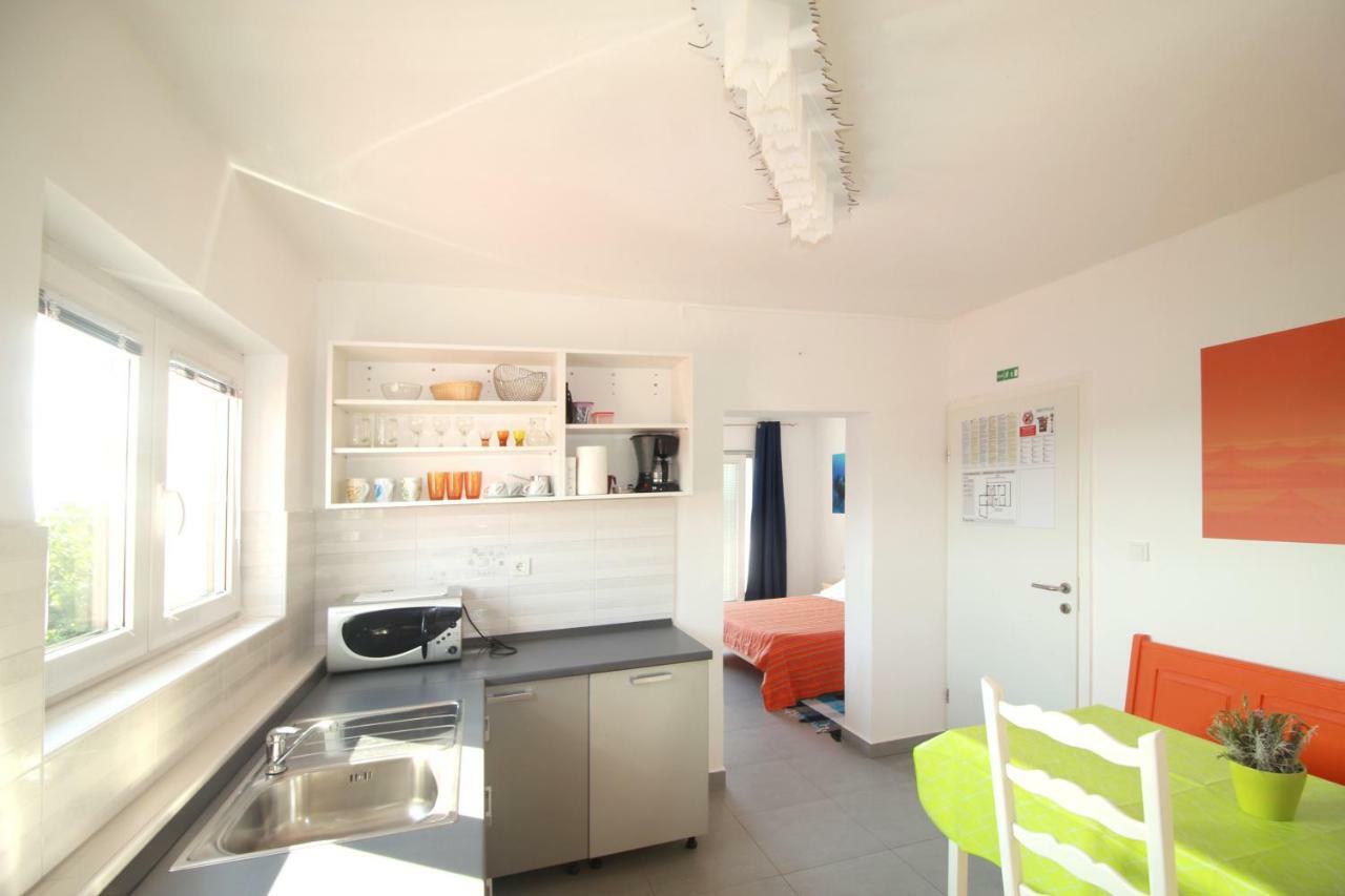 Apartments Karabaic Krk Крк Экстерьер фото