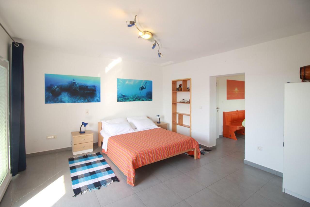 Apartments Karabaic Krk Крк Экстерьер фото