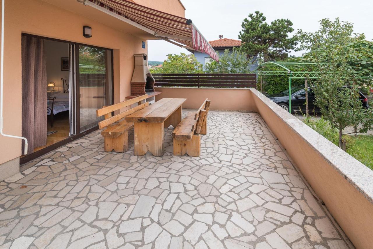 Apartments Karabaic Krk Крк Экстерьер фото