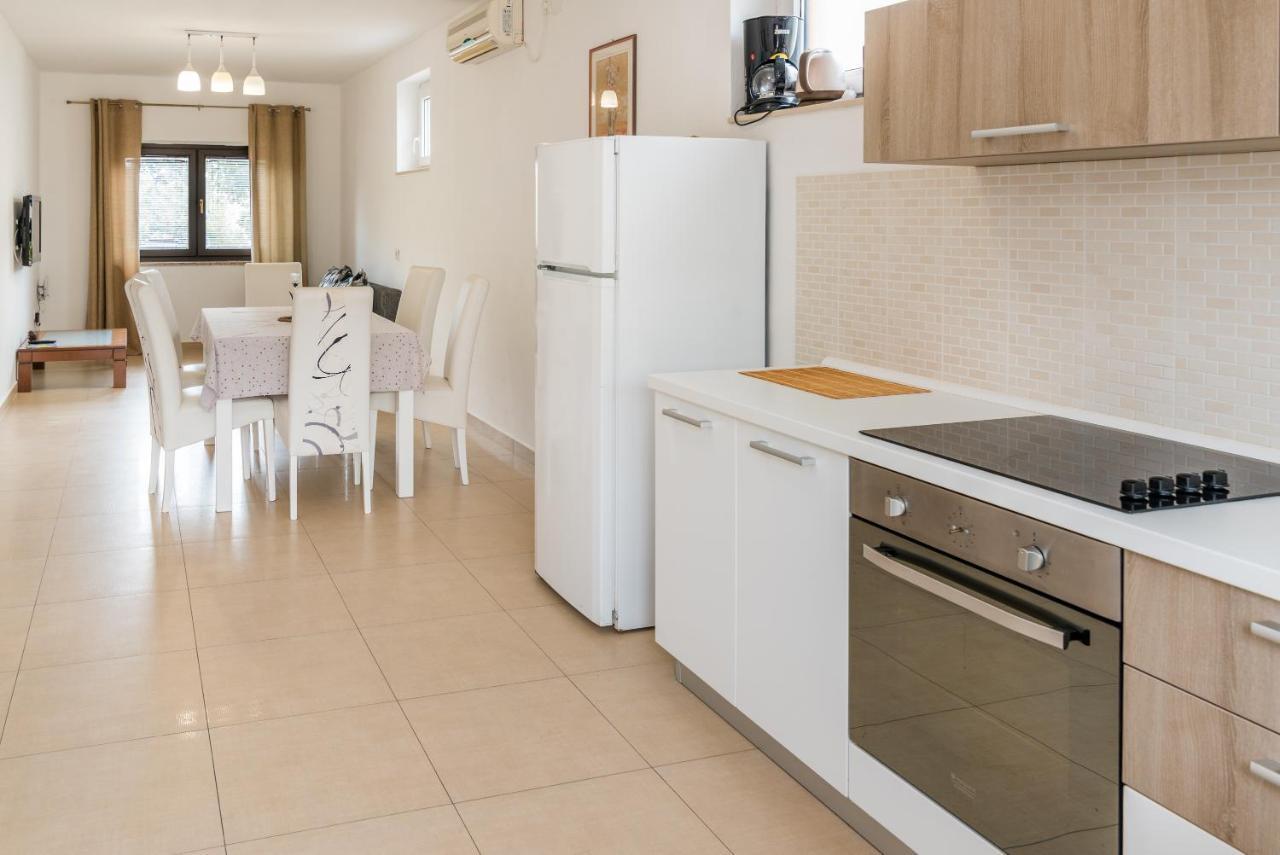 Apartments Karabaic Krk Крк Экстерьер фото